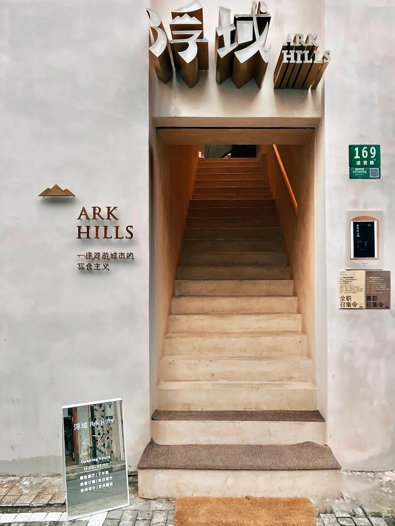 南京正通广告工程有限公司：户外广告牌制作，含钢结构设计与安装，上海地区可上门施工