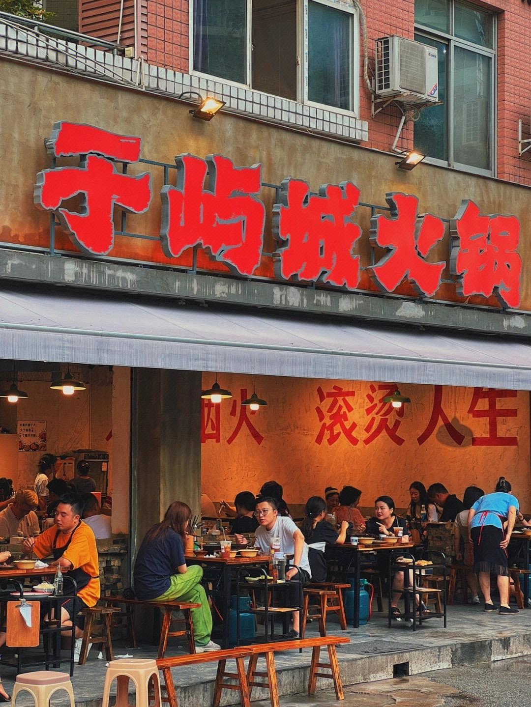 南京正通广告工程有限公司：户外广告牌制作，含钢结构设计与安装，上海地区可上门施工