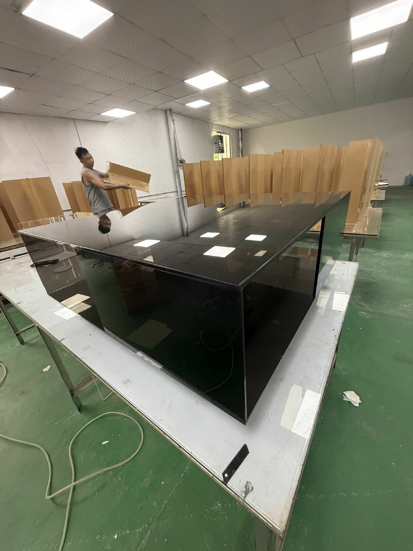 亚克力家具服务商哪家靠谱?标徕塑胶制品客户口碑力荐(图2)