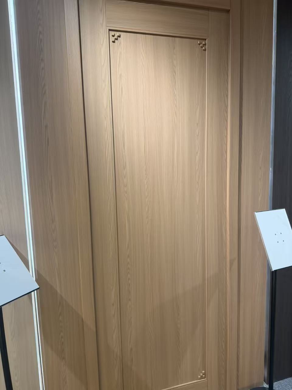 永康正规排名前五的木门源头生产厂家有哪些：邻家鑫木门制造厂家合作实力参考
